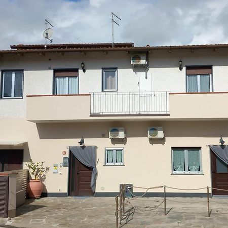 Ferienwohnung Casa Luce Marina di Massa Exterior foto
