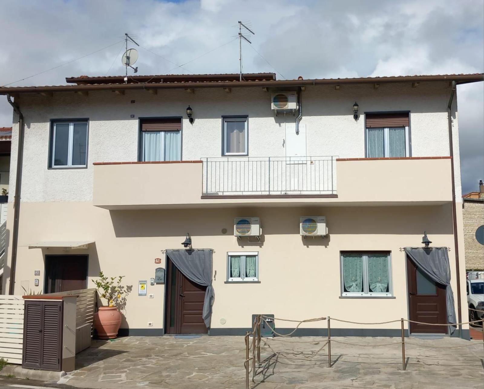 Ferienwohnung Casa Luce Marina di Massa Exterior foto